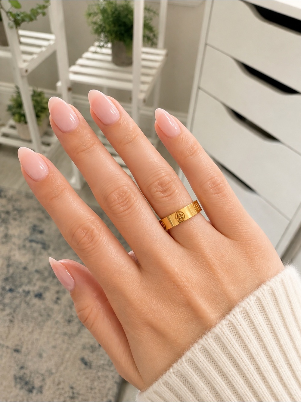 Luxe Gold Logo Band Ring